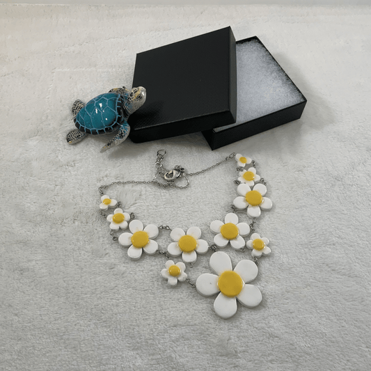 Daisy Ornate Necklace